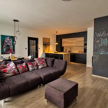 Modern Oasis Private Parking Apartment Split