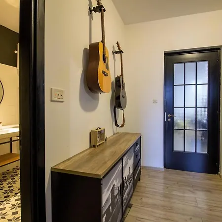 Modern Oasis Private Parking *